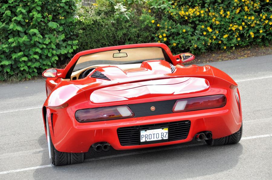  Bizzarrini BZ-2001 Concept 1992 года  (фото 2 из 35)